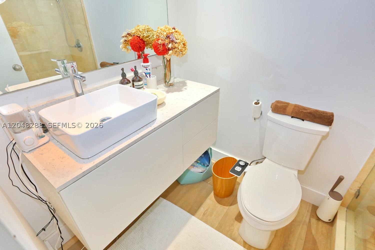 ISLAND MANOR CONDO - SOUT - Residential