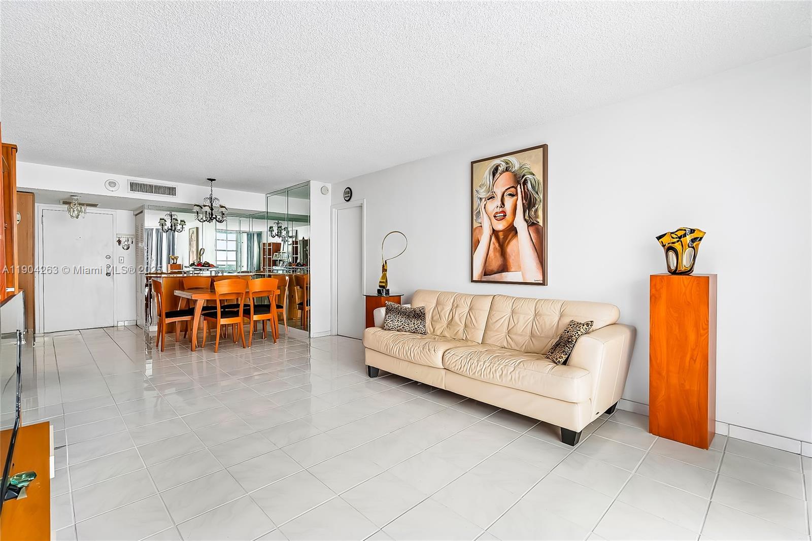 WINSTON TOWERS 500 CONDO - Residential