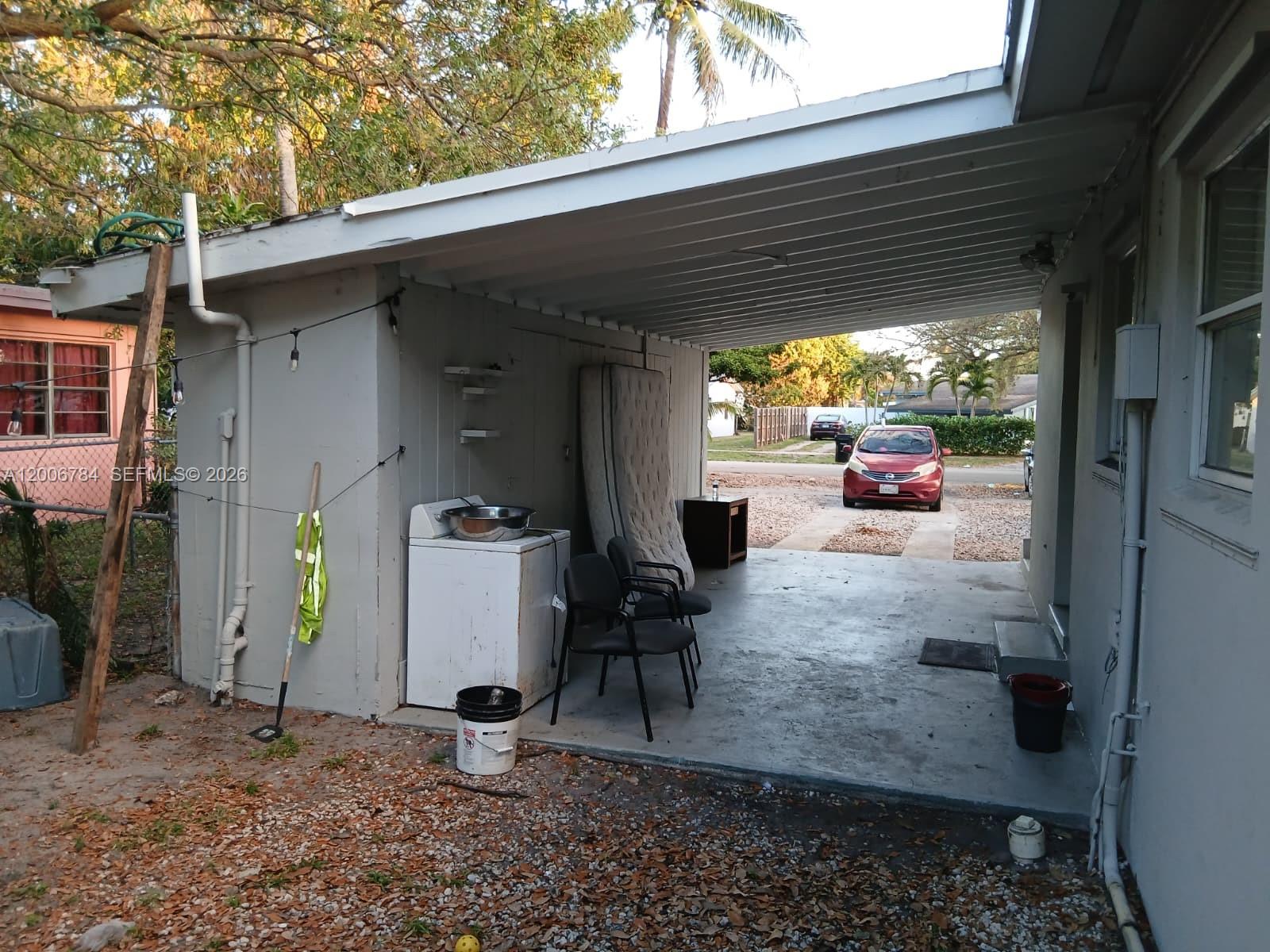 LAUDERDALE MANORS ADD-RES - Residential