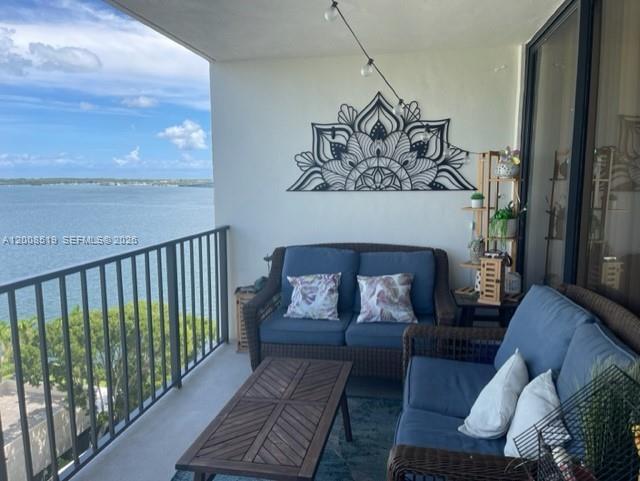 Amazing Location for this 1bed/2 full bath unit in a bay front building with resort-style amenities. Spacious unit with wood floors, open kitchen and balcony with water views and Brickell skyline, W&D inside unit.  Unit has new water heater and 1 year old fridge.  Unit comes with one assigned parking space. Building offers 24-hour security, 6 tennis courts-pickle ball, marina, 2 pools, child play area, gym, common laundry and mini market.  Additional storage unit comes with the unit.  Minutes to business district, restaurants, shops and entertainment, easy access to US1 and I95, and beaches!