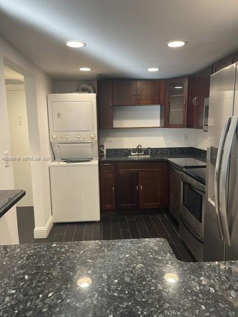 BRICKELL PLACE CONDO - Residential