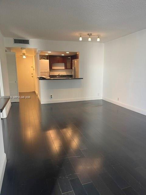 BRICKELL PLACE CONDO - Residential