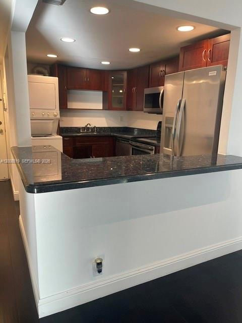 BRICKELL PLACE CONDO - Residential