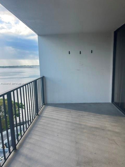 BRICKELL PLACE CONDO - Residential
