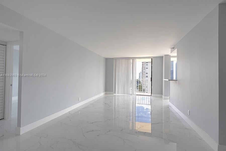 WINSTON TOWERS 700 CONDO - Residential Lease
