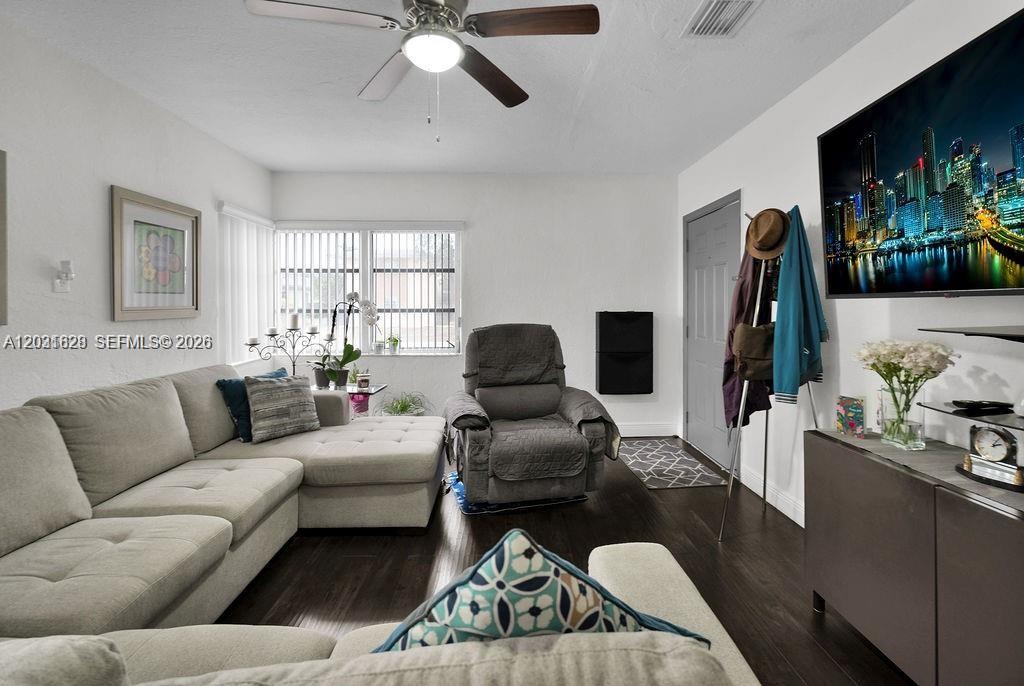 TWELFTH ST MANORS - Residential