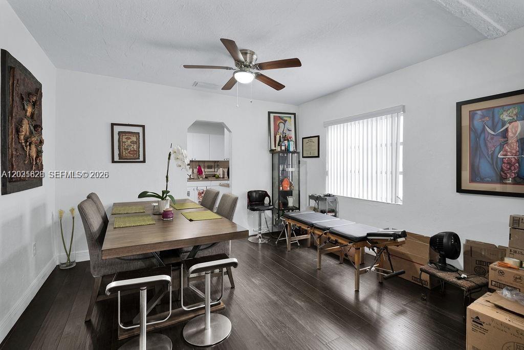 TWELFTH ST MANORS - Residential