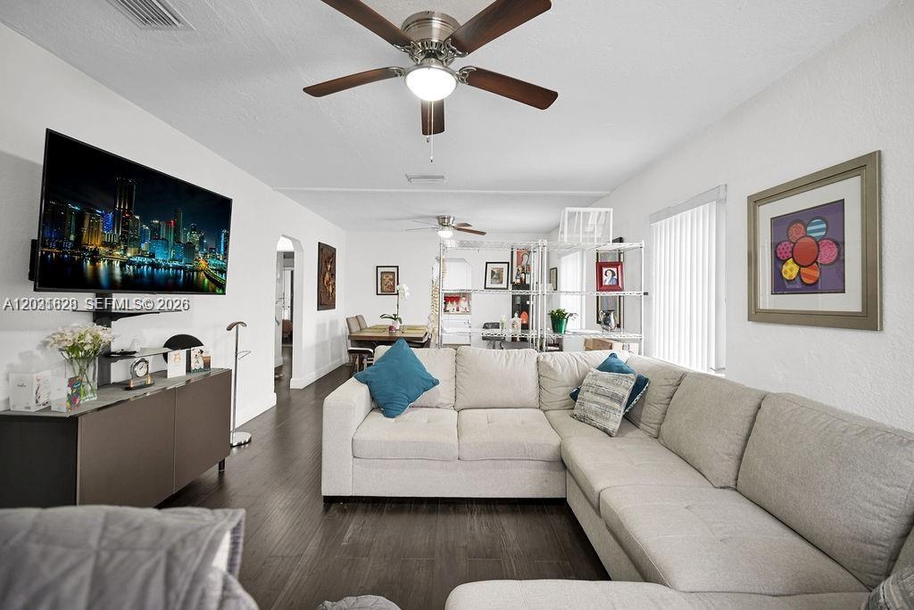 TWELFTH ST MANORS - Residential