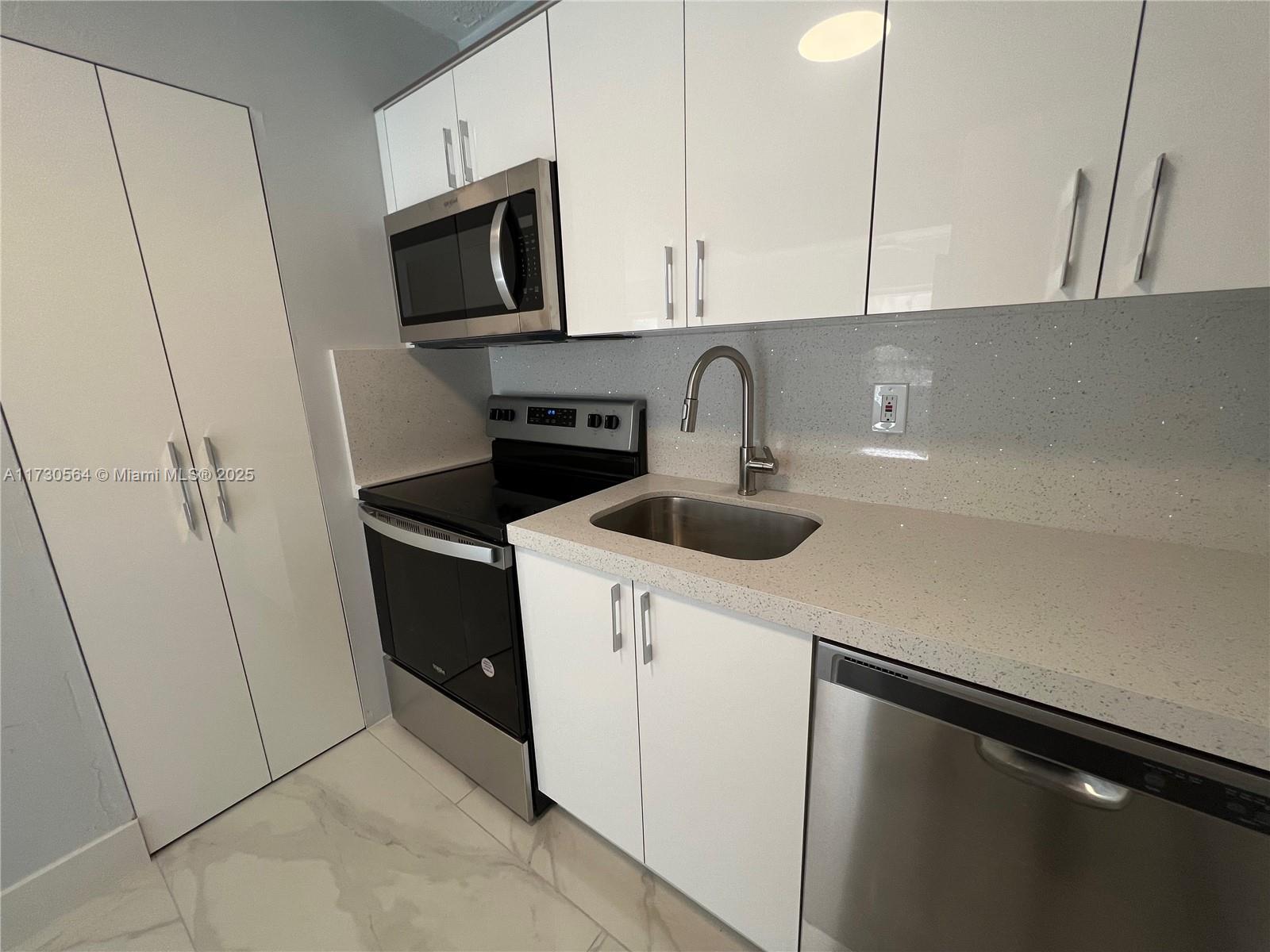 EAST SHENANDOAH - Residential Lease