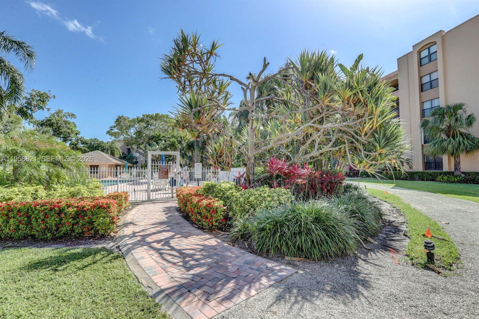 LAVERS DELRAY RACQUET CLU - Residential