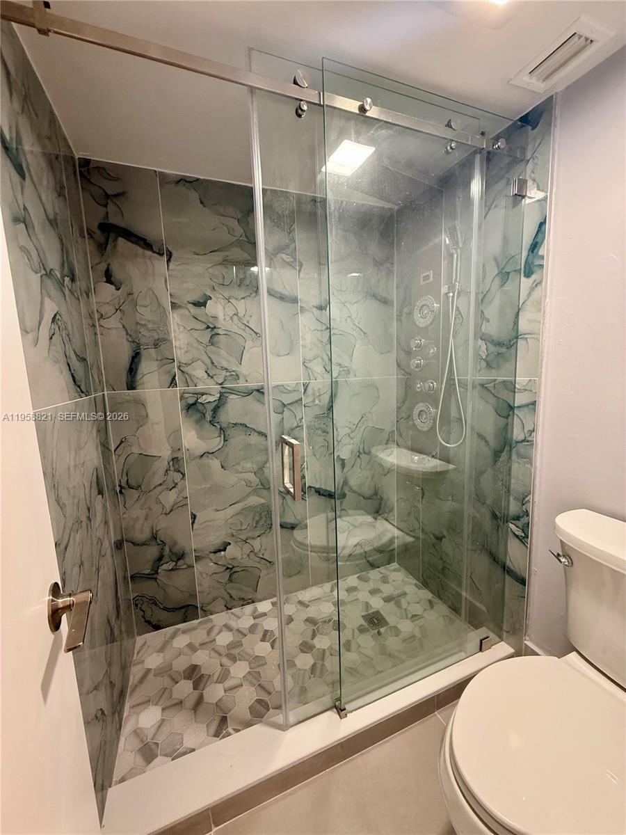LAVERS DELRAY RACQUET CLU - Residential