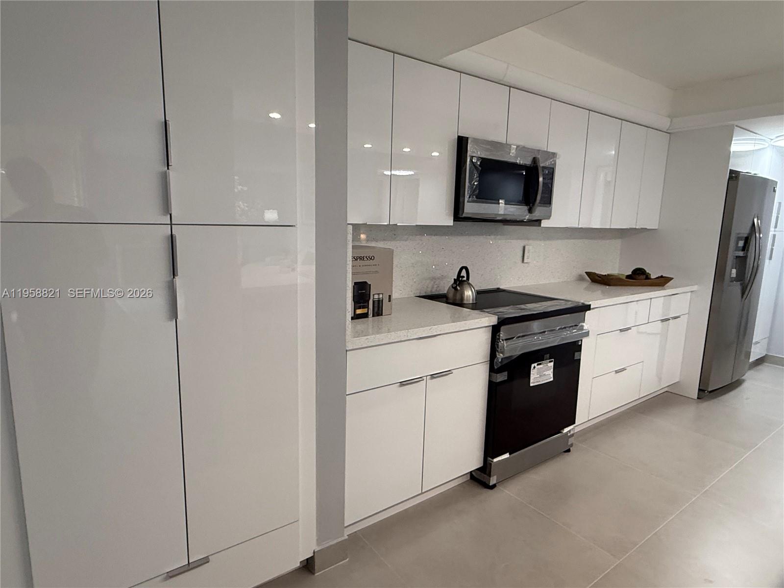 LAVERS DELRAY RACQUET CLU - Residential