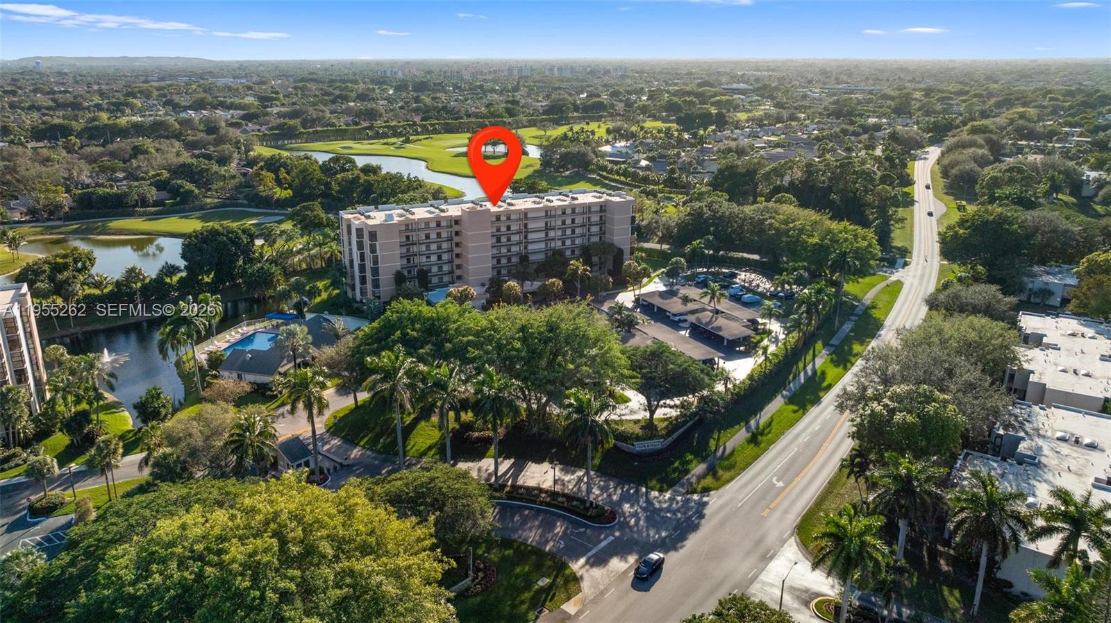 CLUB ROYALE CONDO - Residential