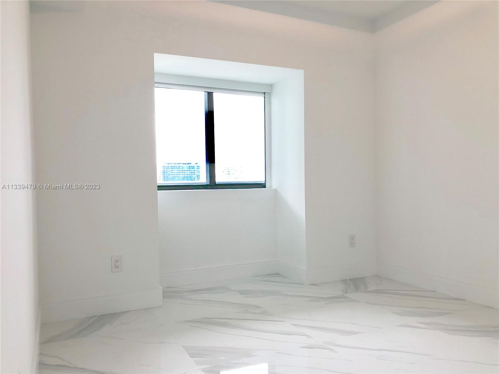 ONE PARAISO CONDO - Residential