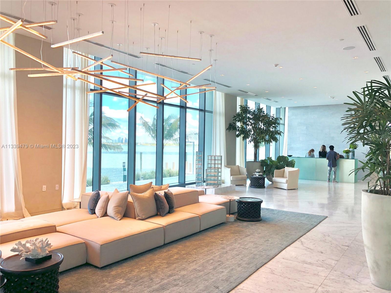 ONE PARAISO CONDO - Residential