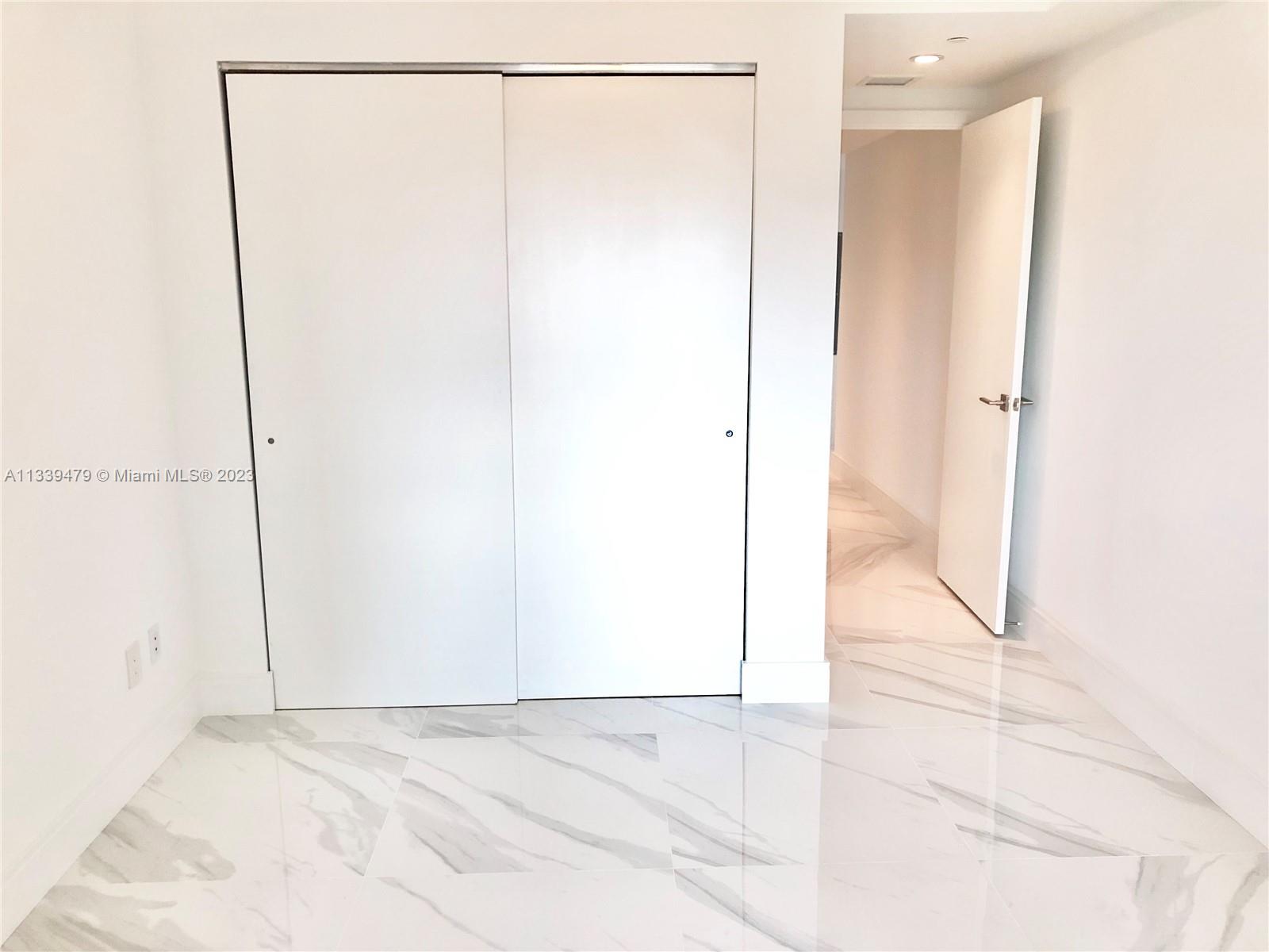 ONE PARAISO CONDO - Residential