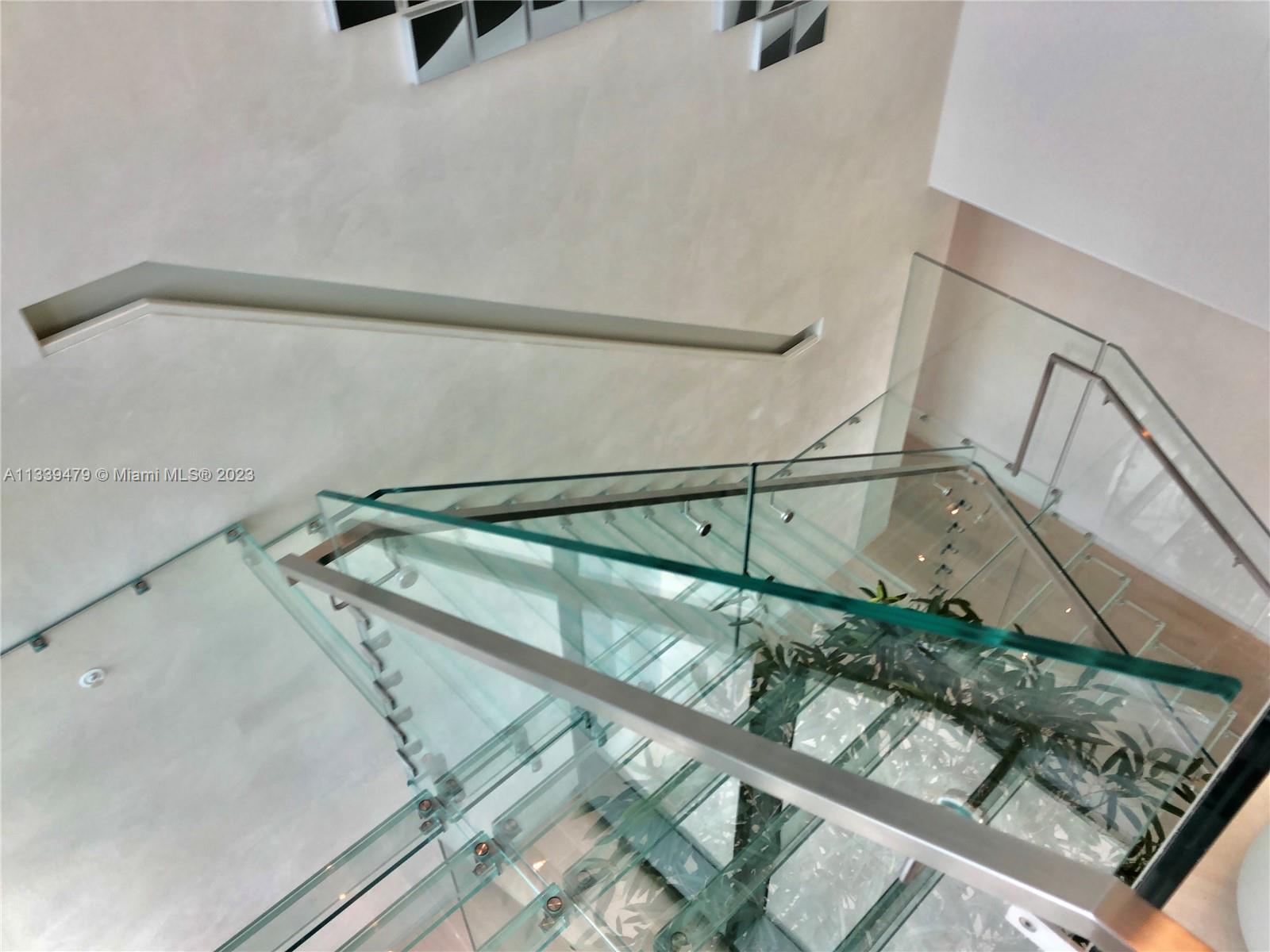 ONE PARAISO CONDO - Residential