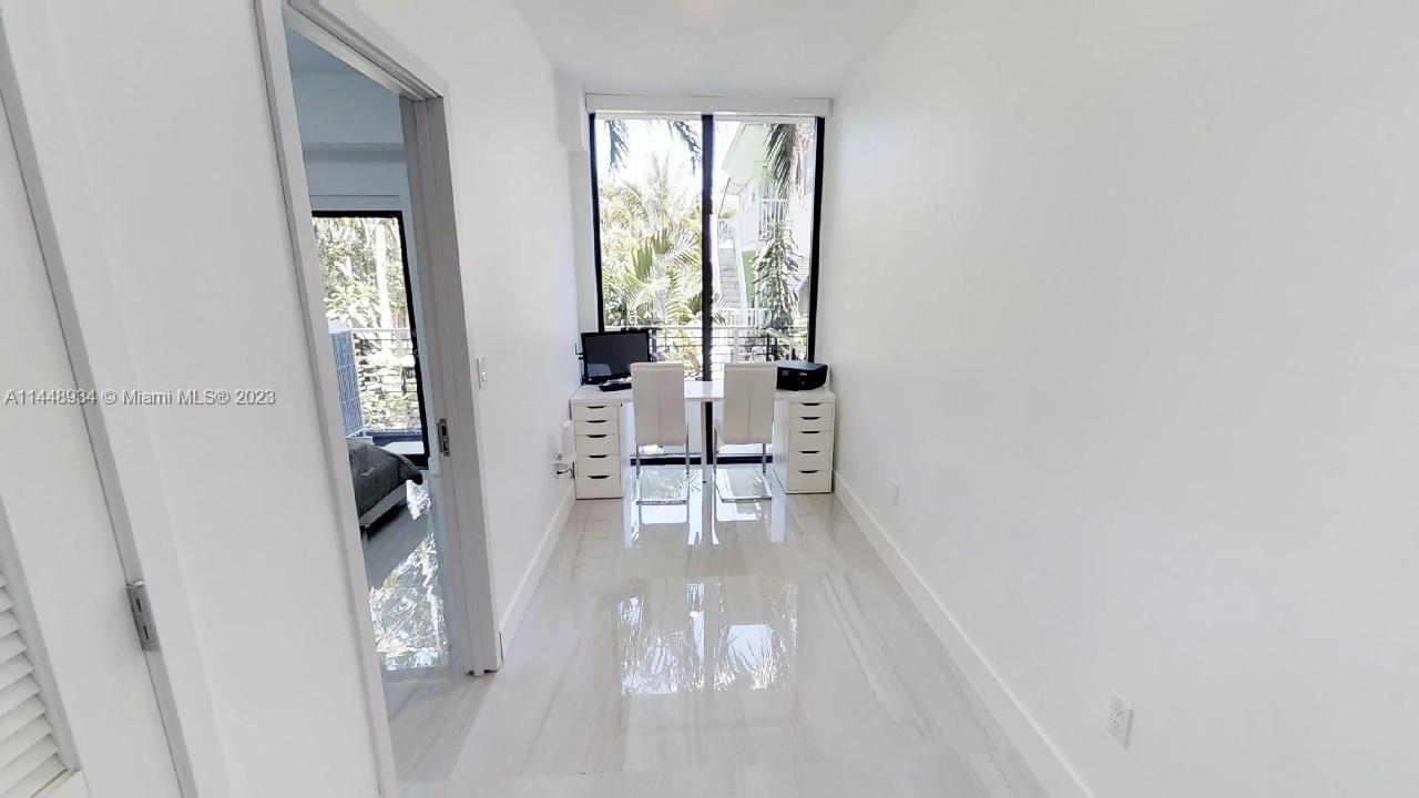 BAY HARBOR ISLAND - Residential