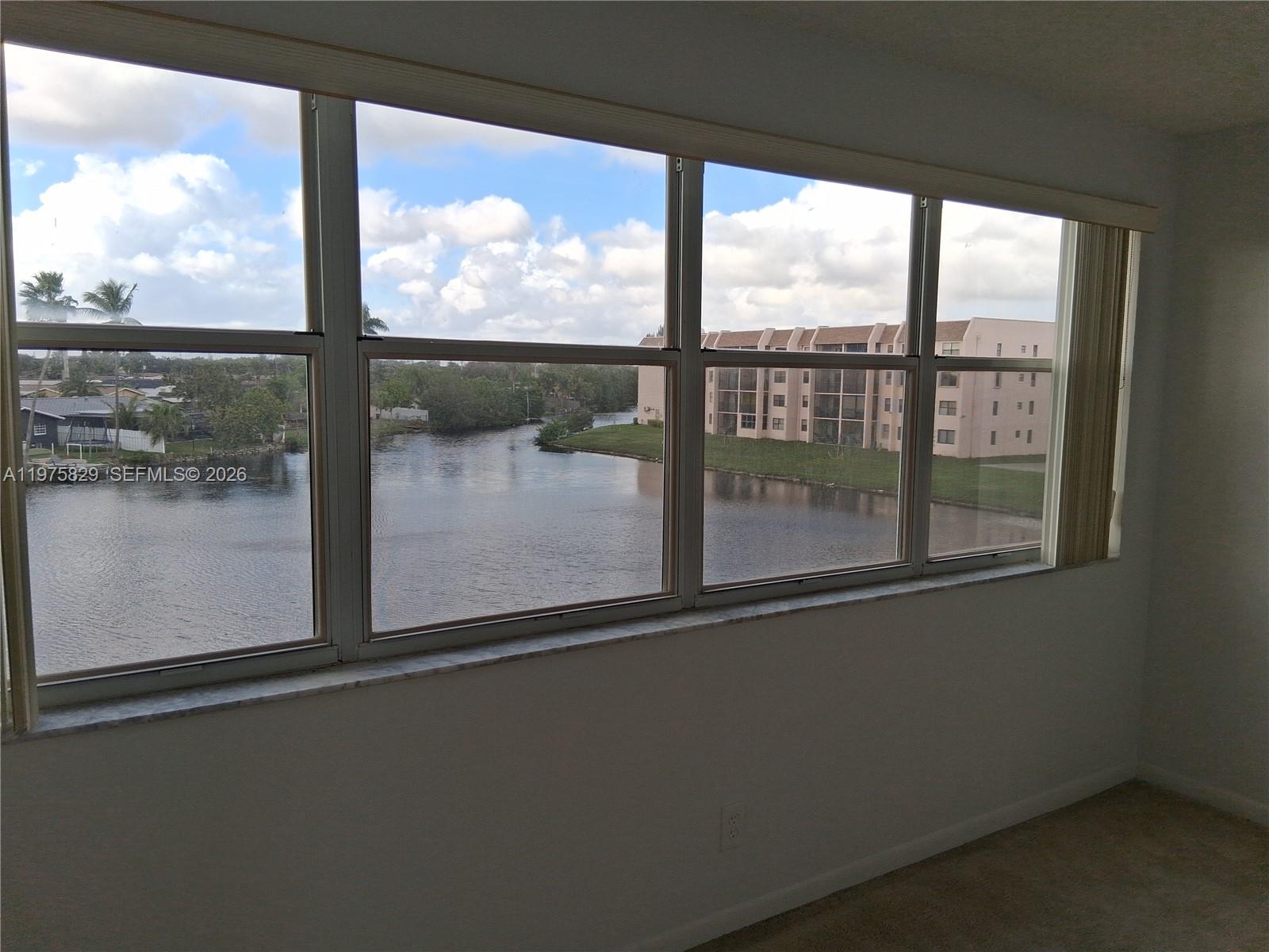 SUNRISE LAKES 213 CONDO - Residential
