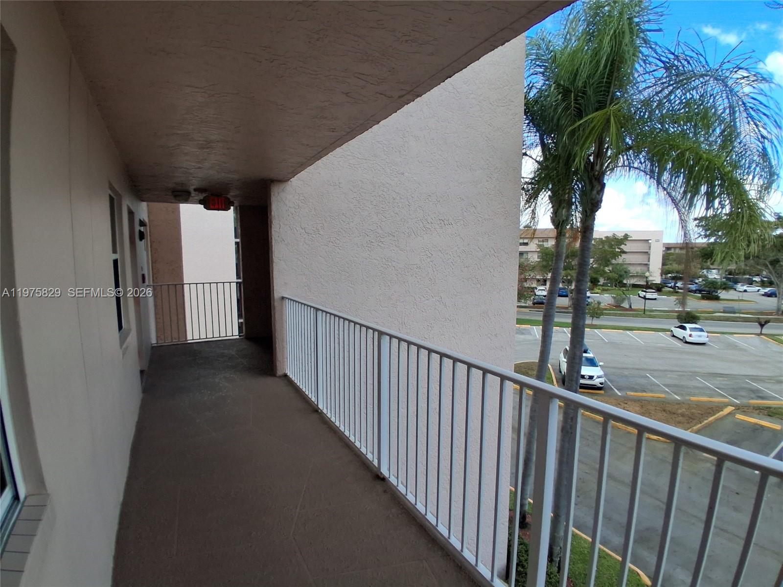 SUNRISE LAKES 213 CONDO - Residential