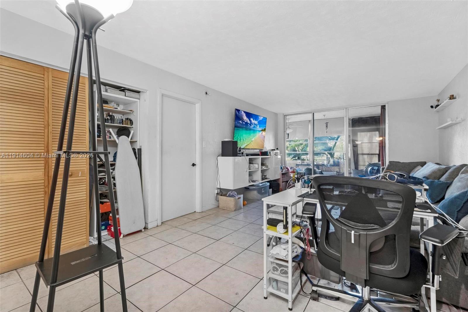 CYPRESS CHASE NORTH NO 3 - Residential