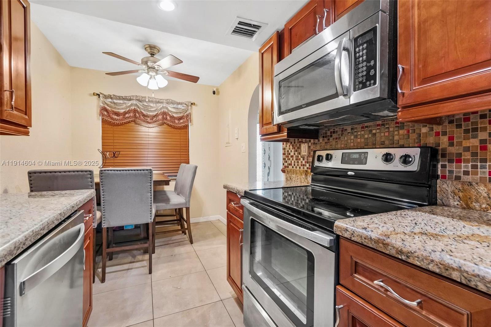 CYPRESS CHASE NORTH NO 3 - Residential