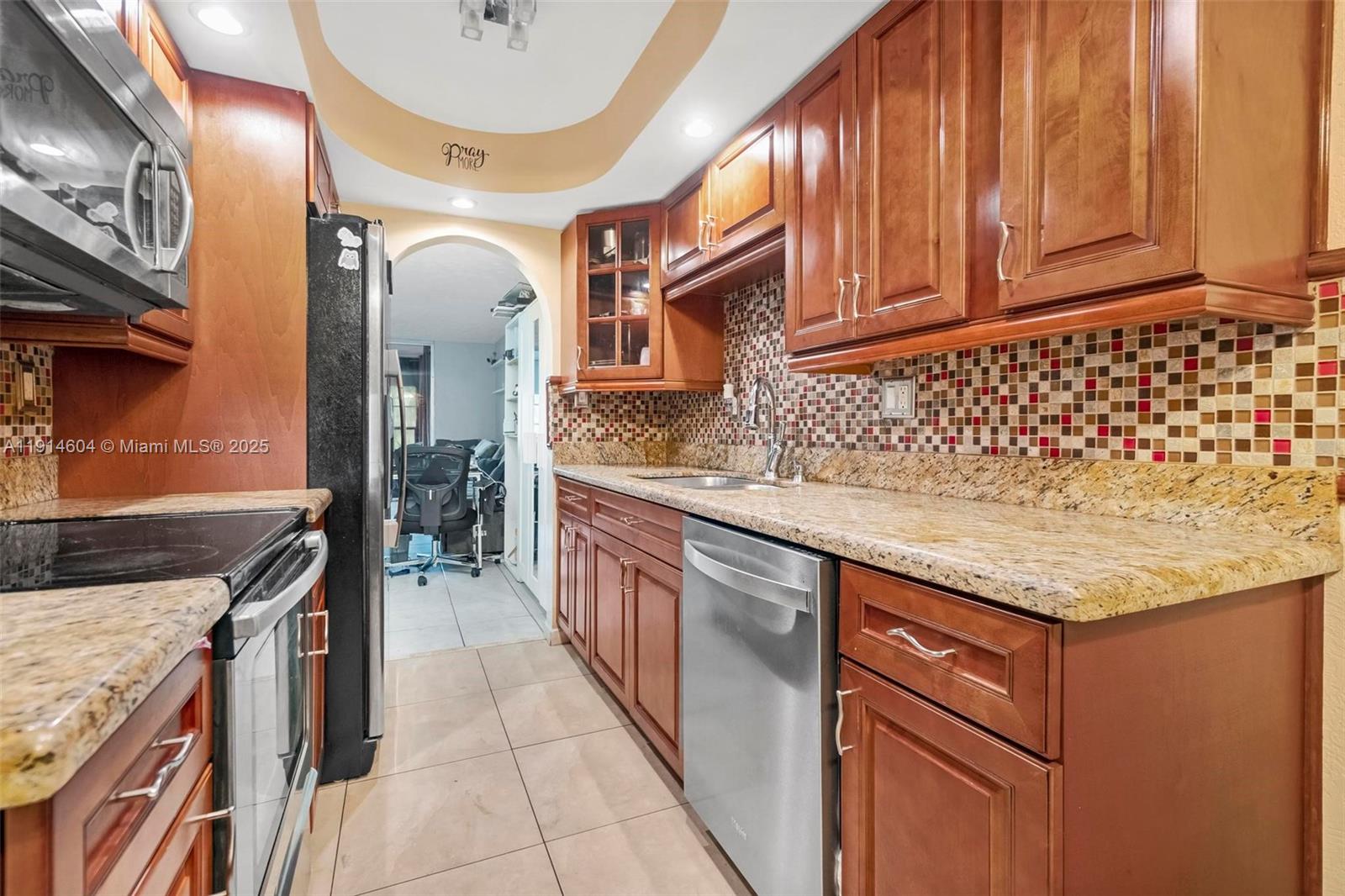 CYPRESS CHASE NORTH NO 3 - Residential