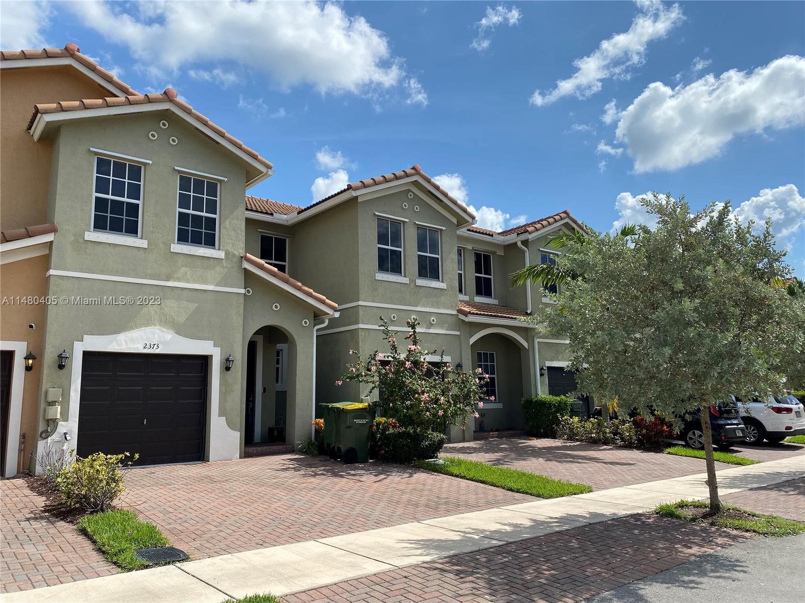 Beautiful townhouse in Keys gate with Lake View in excellent condition and ready to move in. Unit has 3 bedroom and 2.5 Bathrooms in excellent condition. Kitchen with granite counter tops and stain steel appliance's. 1,700 square feet townhouse with California closets and separate laundry room.