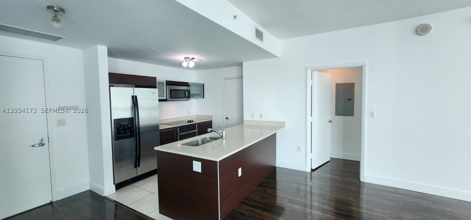 QUANTUM ON THE BAY CONDO - Residential Lease