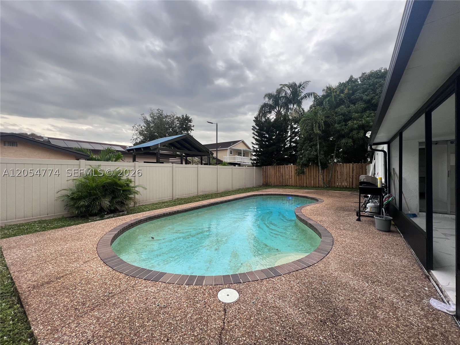 BURNHAM WOODS - Residential