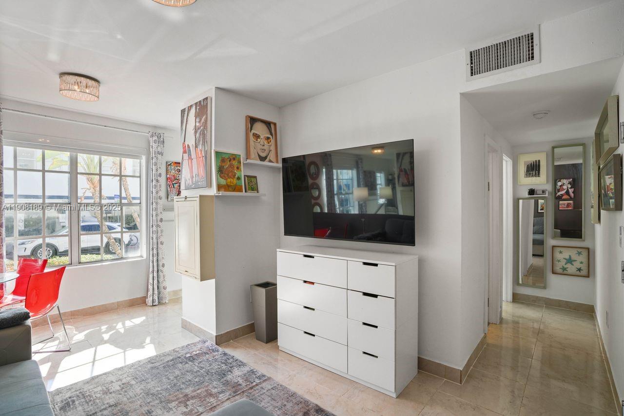 THE ST GEORGE CONDO - Residential Lease