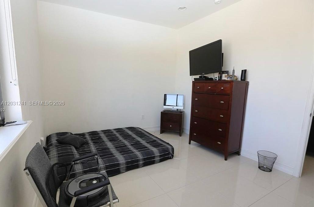 LUZ MARINA SUBDIVISION - Residential Lease