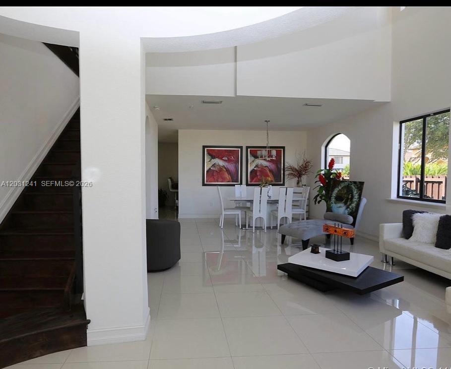 LUZ MARINA SUBDIVISION - Residential Lease
