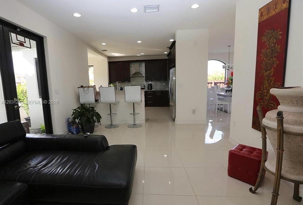 LUZ MARINA SUBDIVISION - Residential Lease