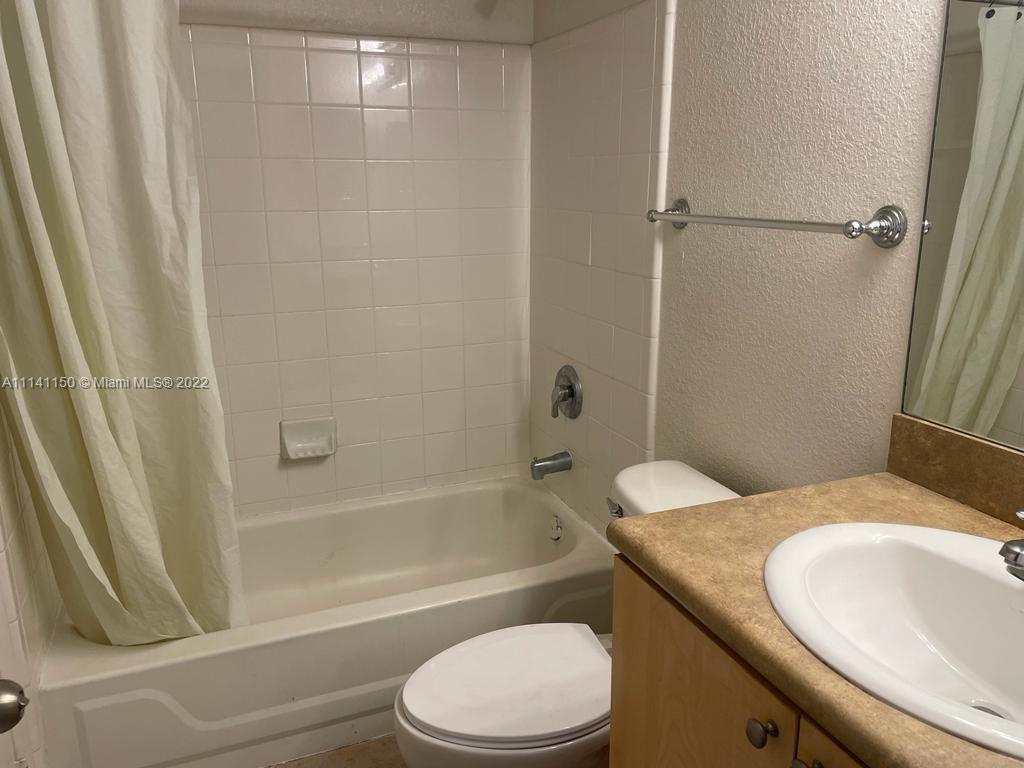 VISCONTI CONDO - Residential Lease