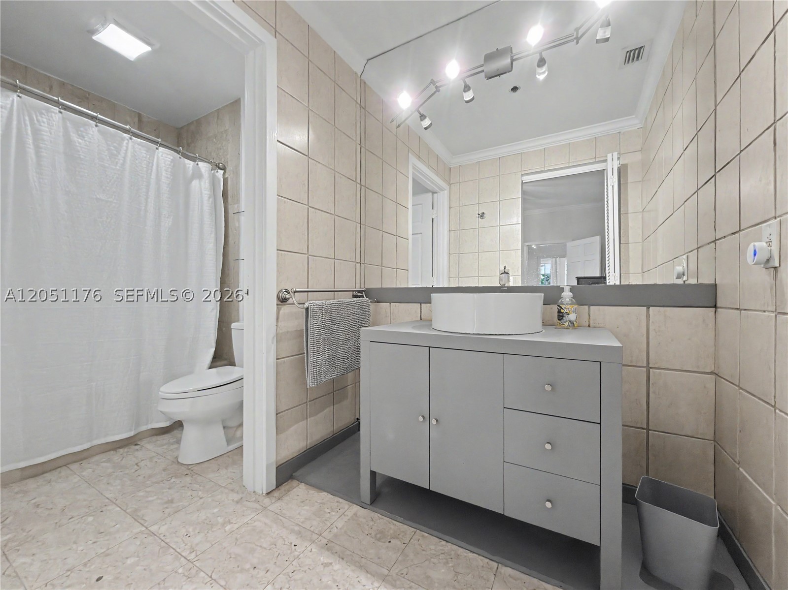 BAYSIDE VILLAGE EAST - Residential
