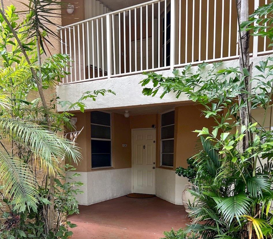 CORAL SPRINGS ESTATE TOWN - Residential Lease
