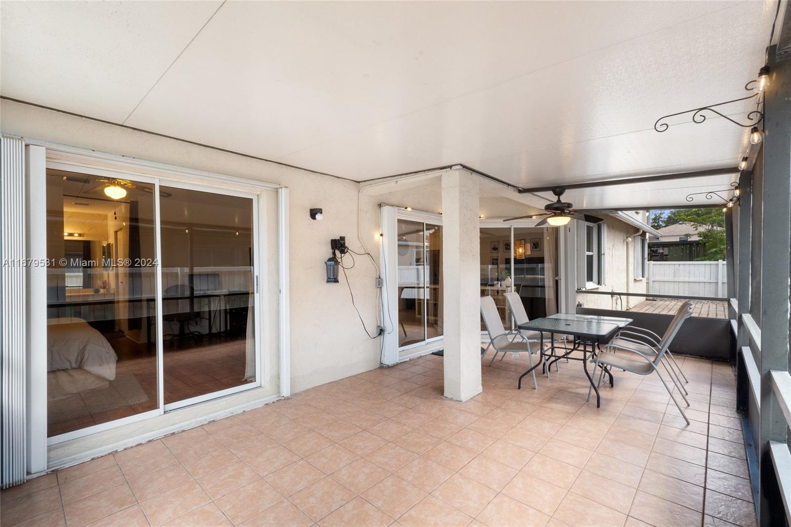 PEMBROKE LAKES SEC EIGHT - Residential