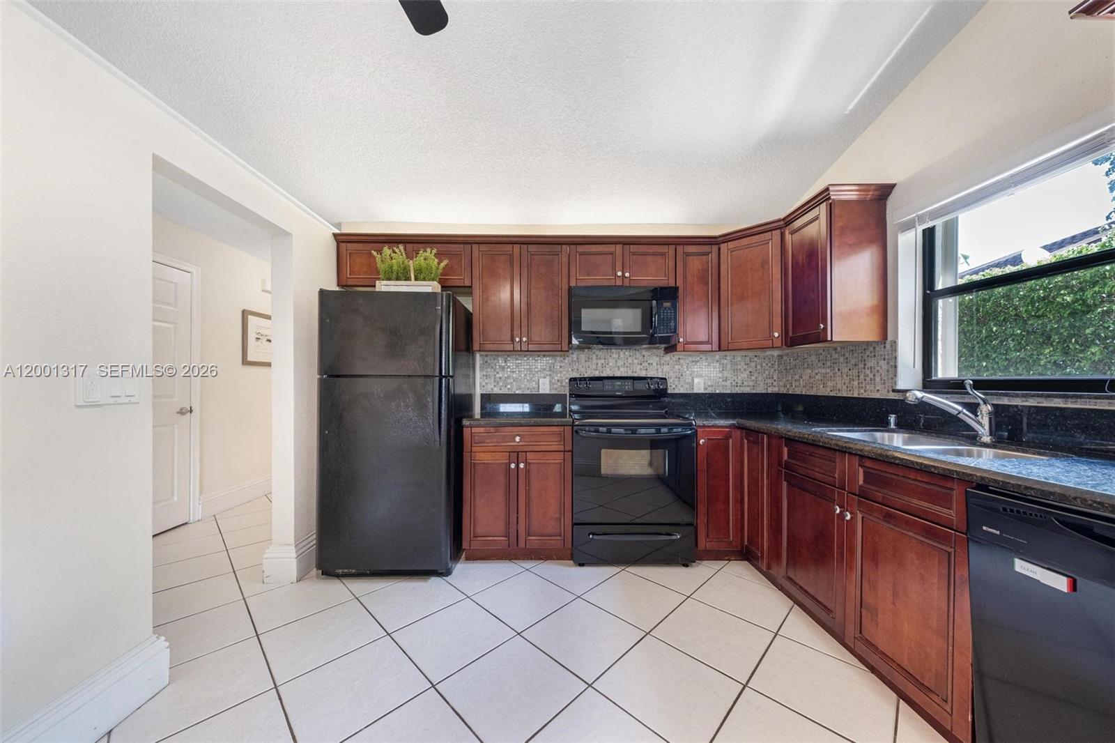 SANDALFOOT COVE SEC 9 - Residential