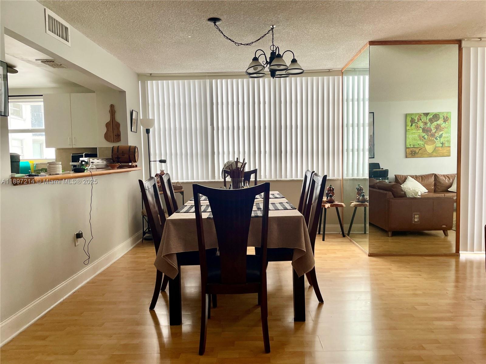 COMMODORE PLAZA CONDO - Residential