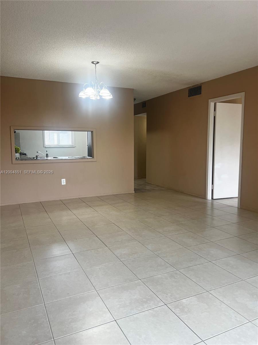 VILLAGE OF KINGS CREEK CO - Residential