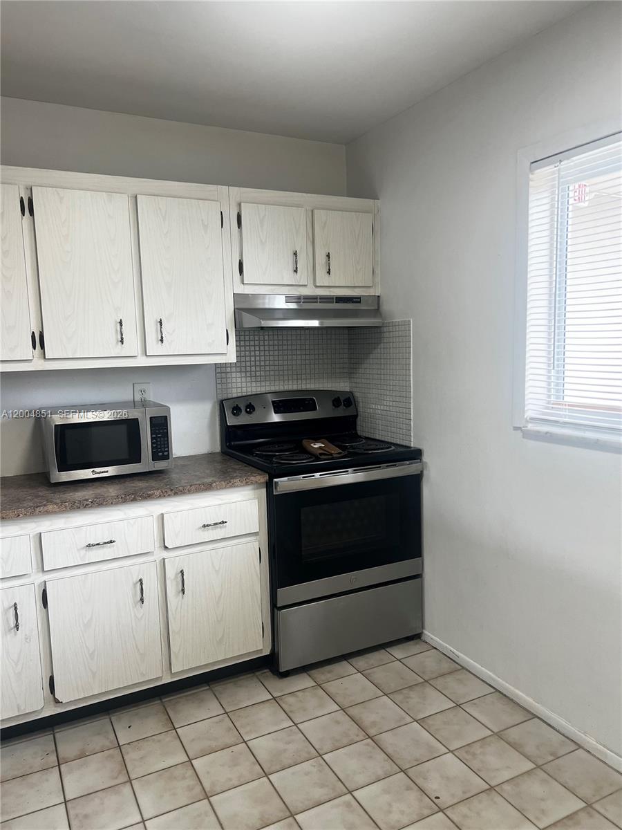 VILLAGE OF KINGS CREEK CO - Residential