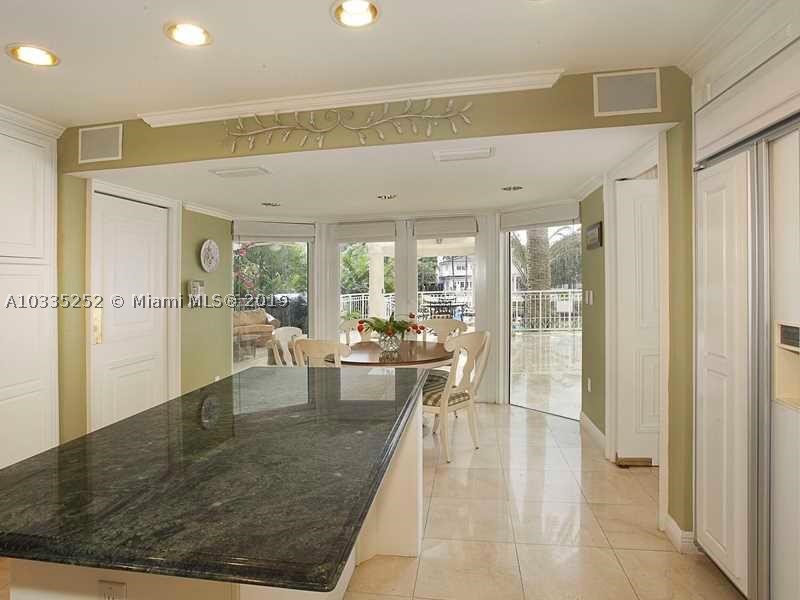 29 54 41 C GABLES RIV SEC - Residential