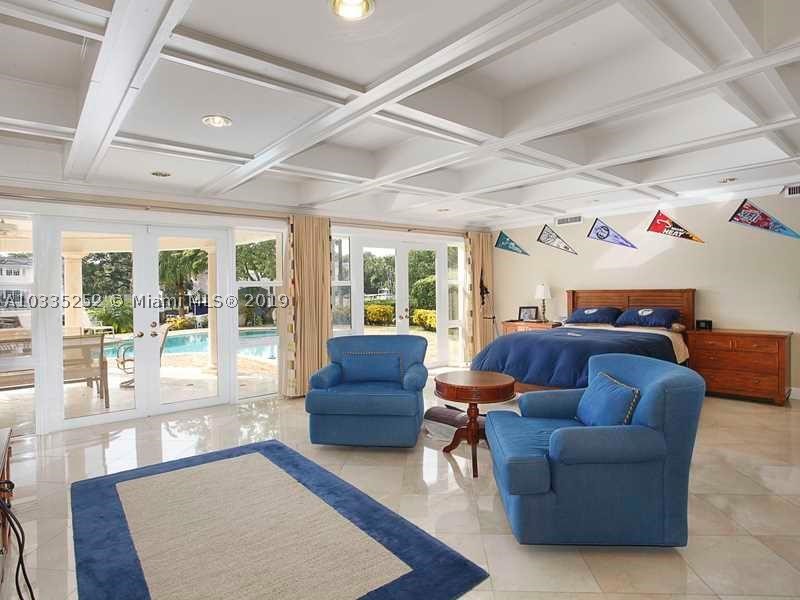 29 54 41 C GABLES RIV SEC - Residential