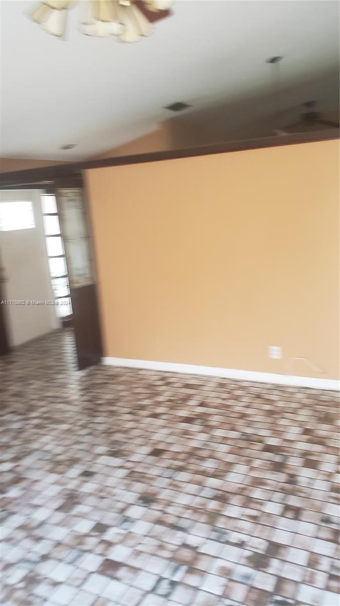LAUDERDALE NORTH PARK SEC - Residential Lease