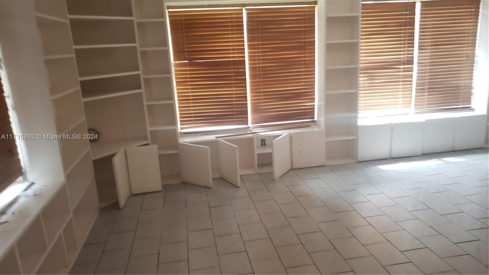 LAUDERDALE NORTH PARK SEC - Residential Lease
