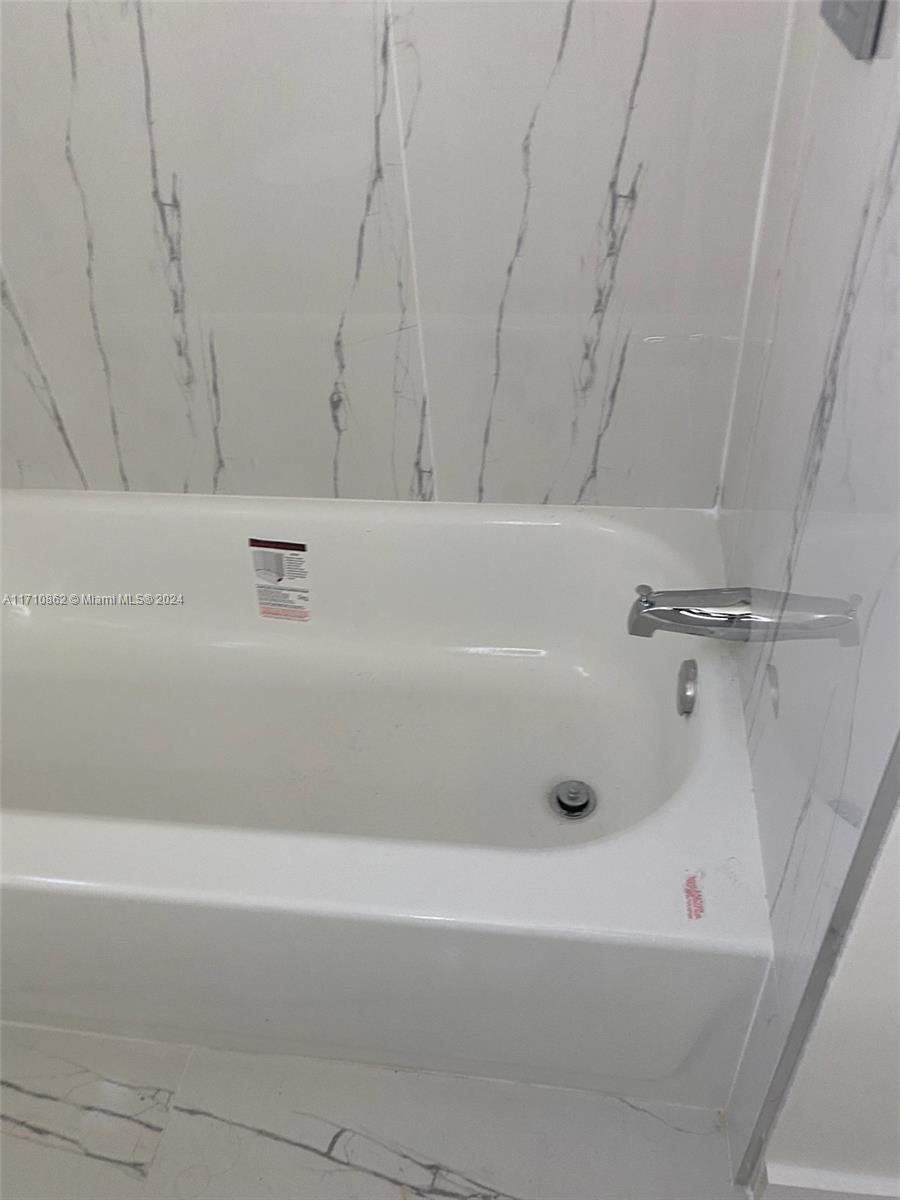 LAUDERDALE NORTH PARK SEC - Residential Lease