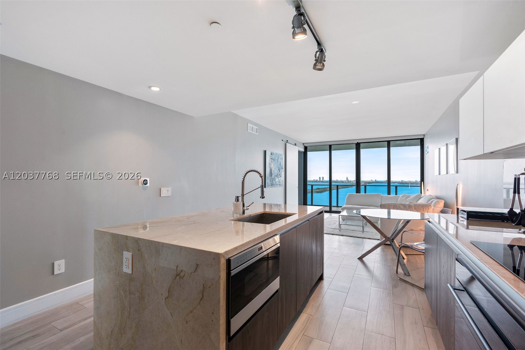 ONE PARAISO CONDO - Residential Lease