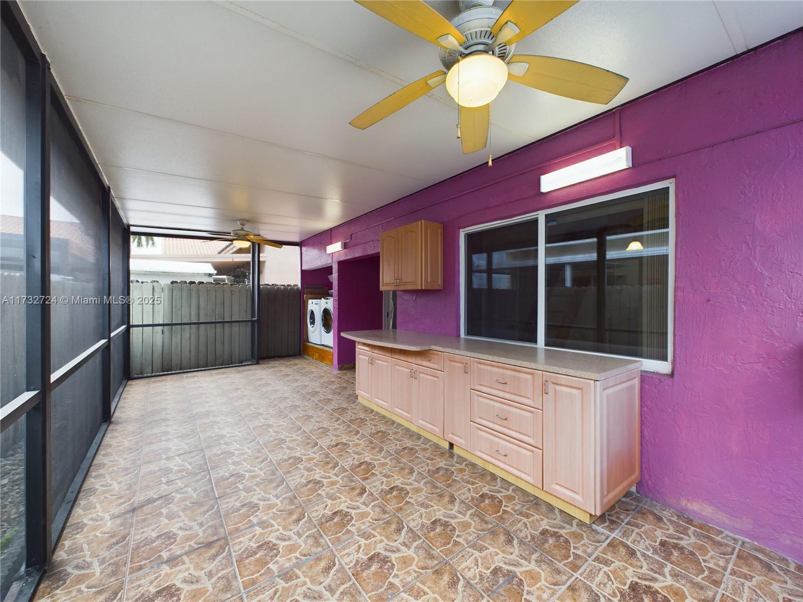LA PRADERA GARDENS - Residential