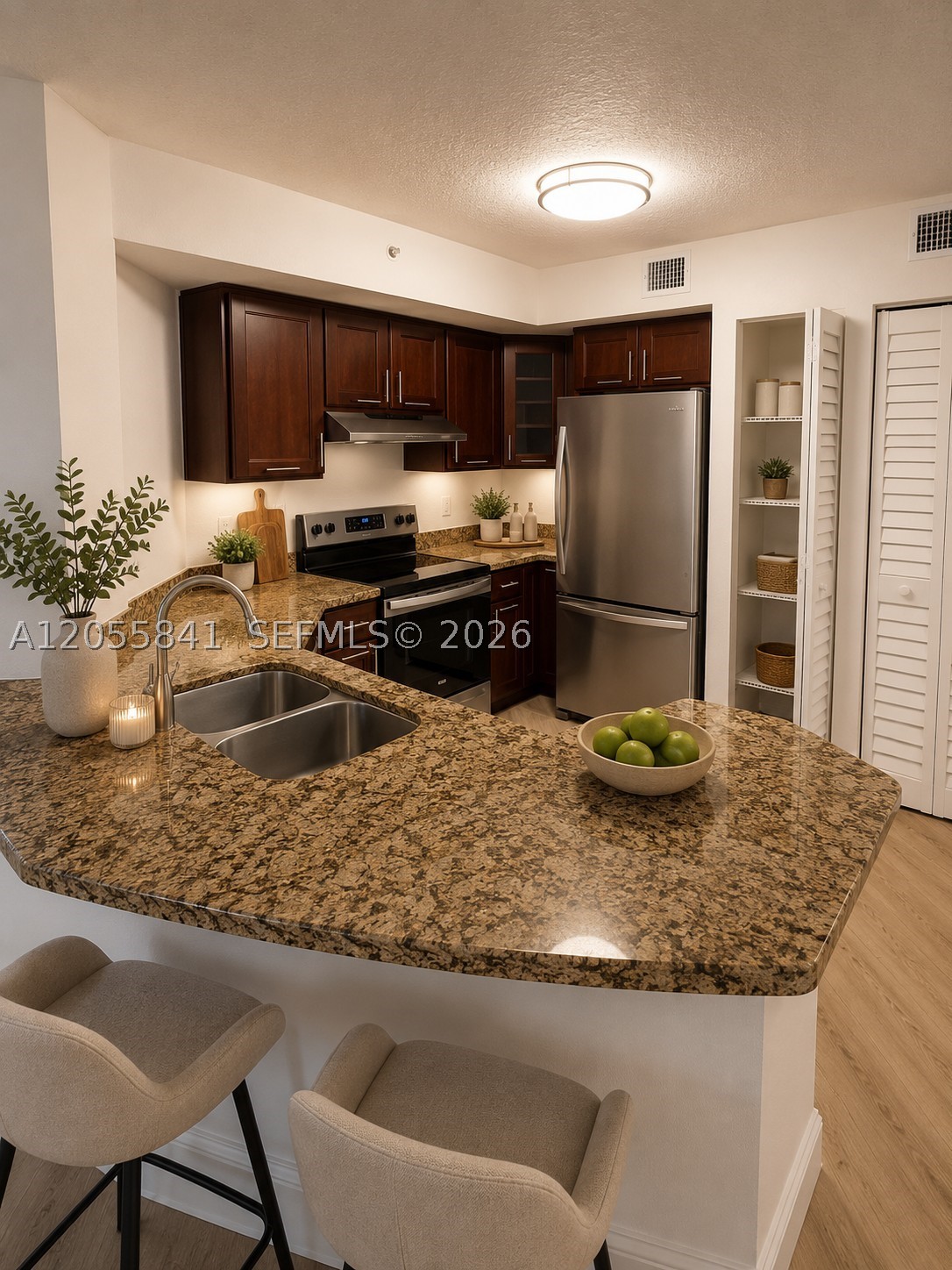 PARAGON PLANTATION CONDO - Residential Lease